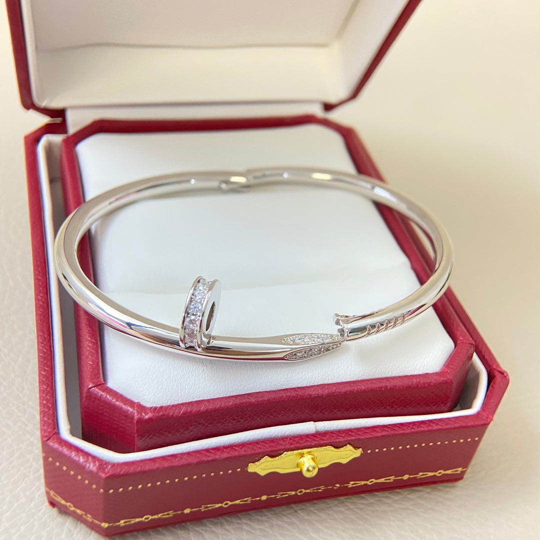 Classic Diamond Nail Bracelet
