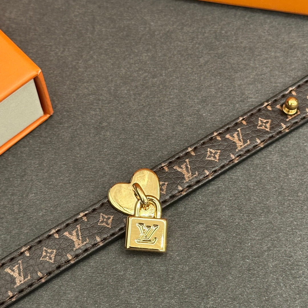 Heart lock leather bracelet