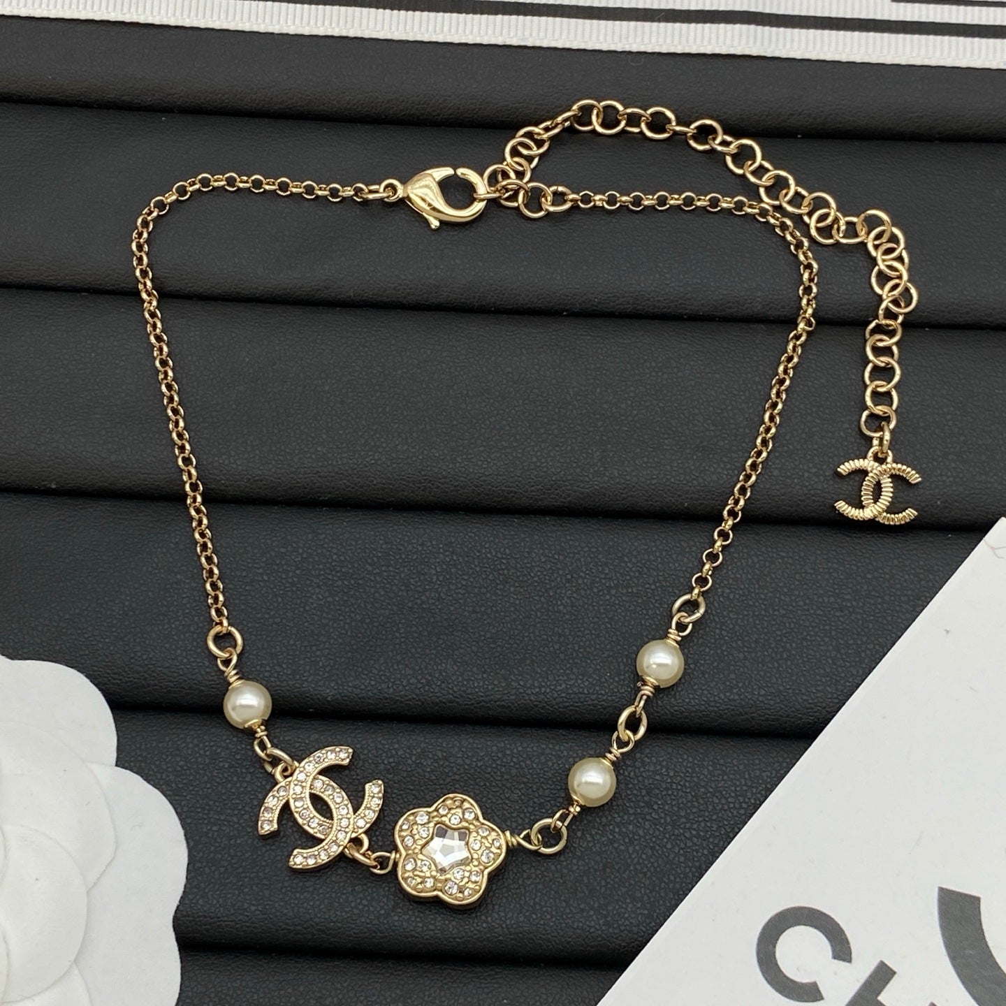 Elegant diamond necklace