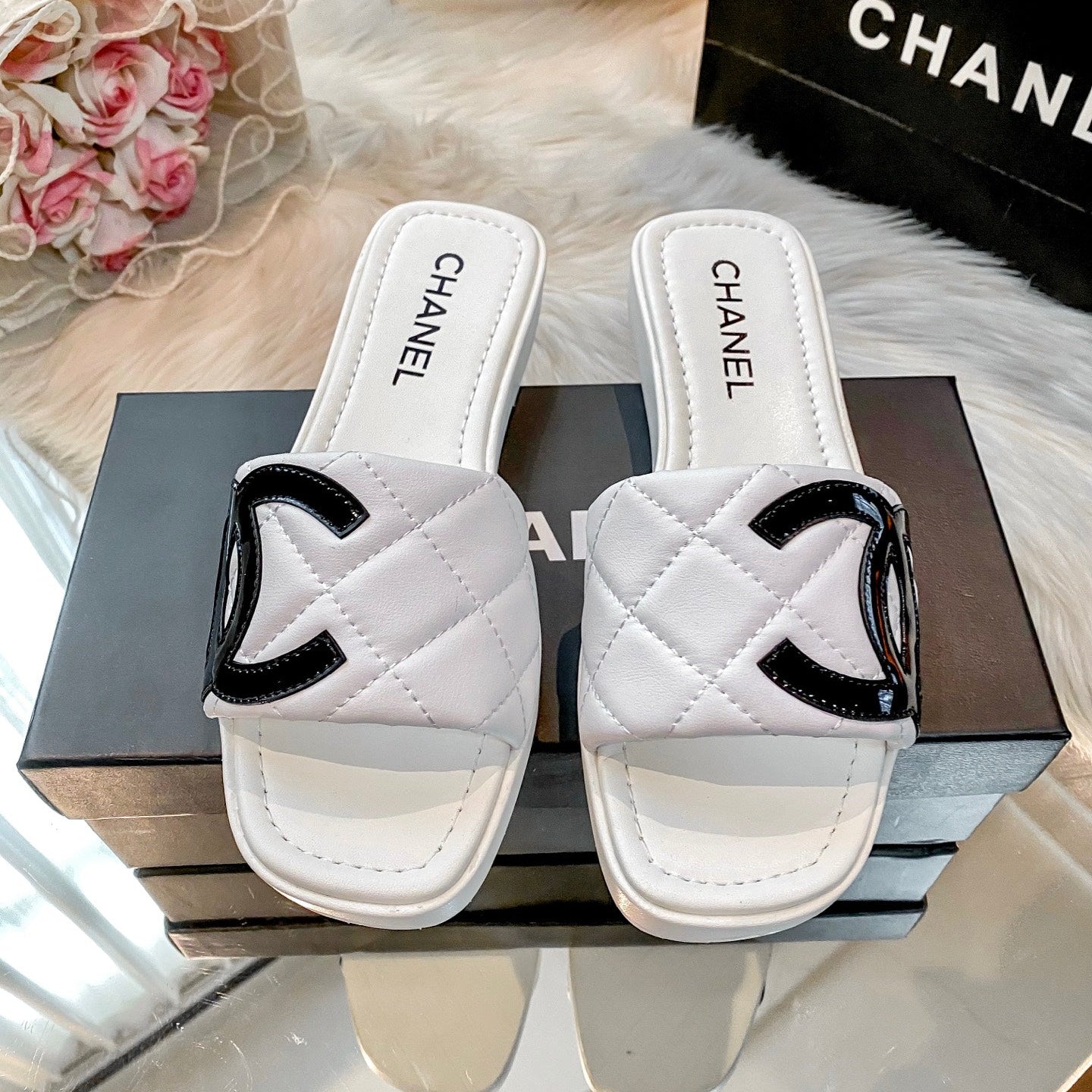 Stylish leather slippers