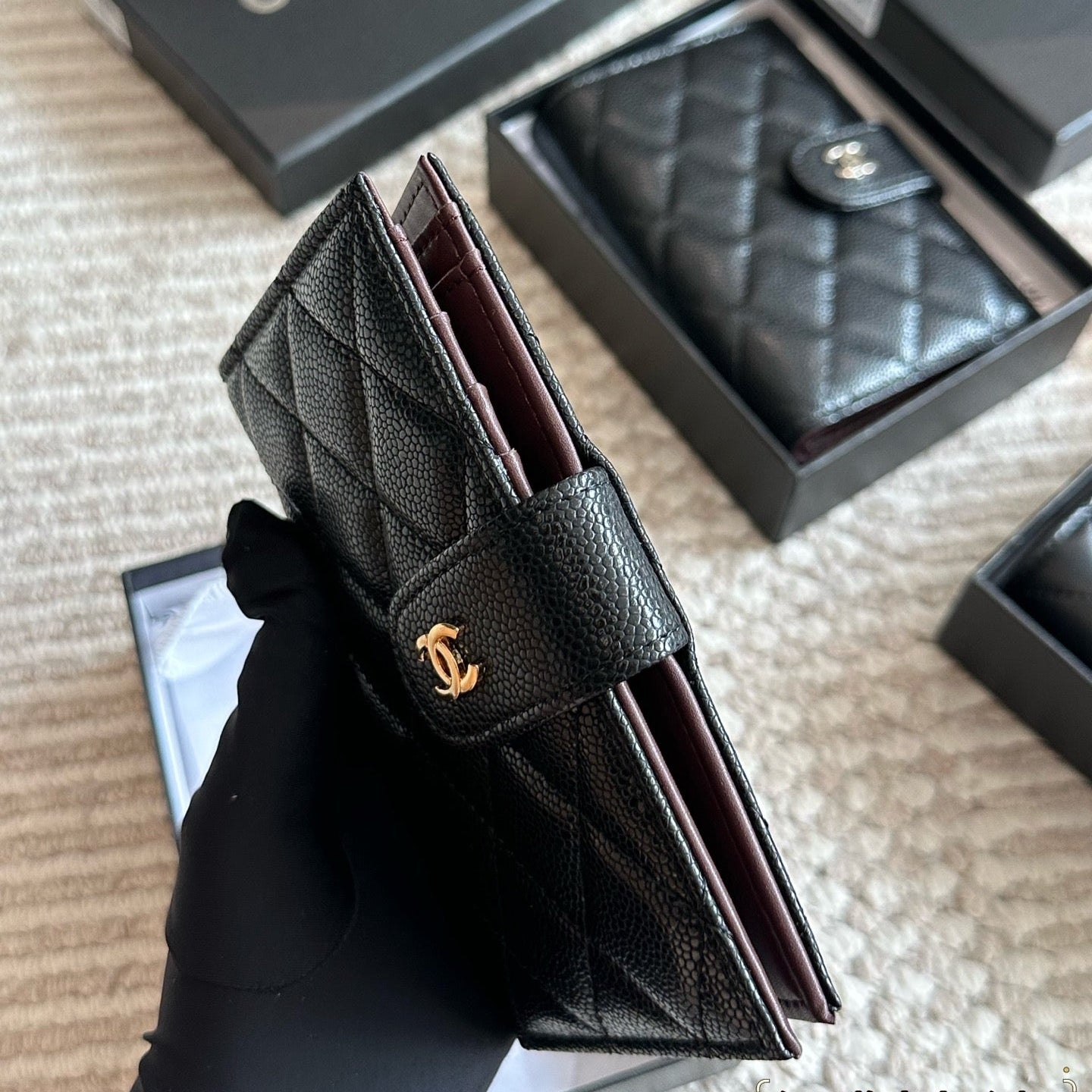 Classic women's leather card holder wallet