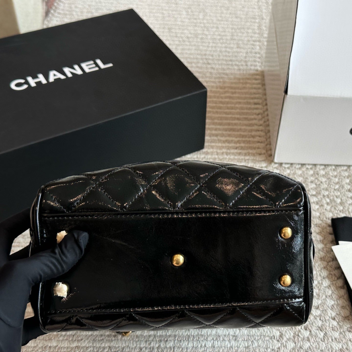 Stylish waxed leather bowling bag