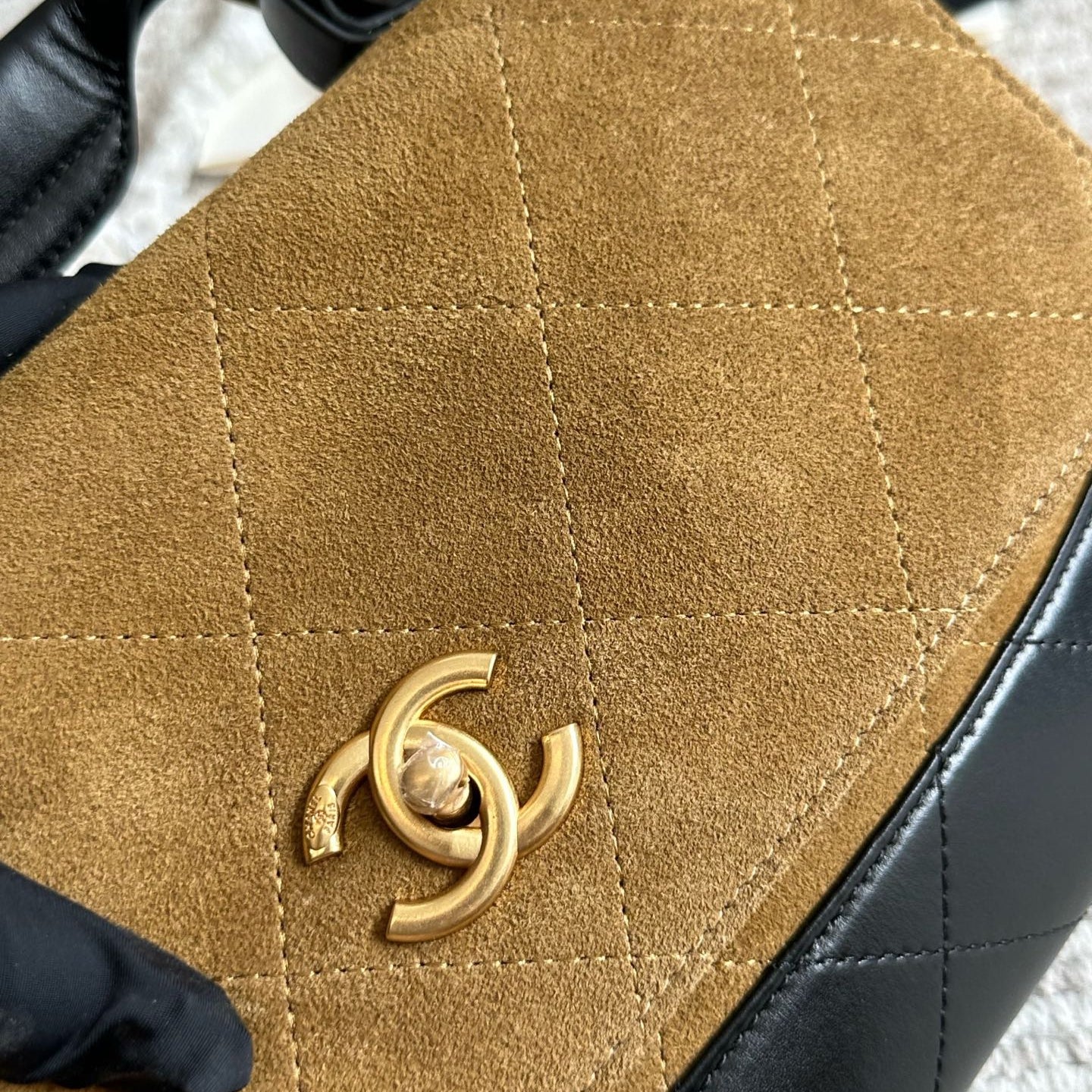 Cowhide leather crossbody bag