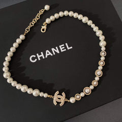 Vintage Elegant Pearl Necklace