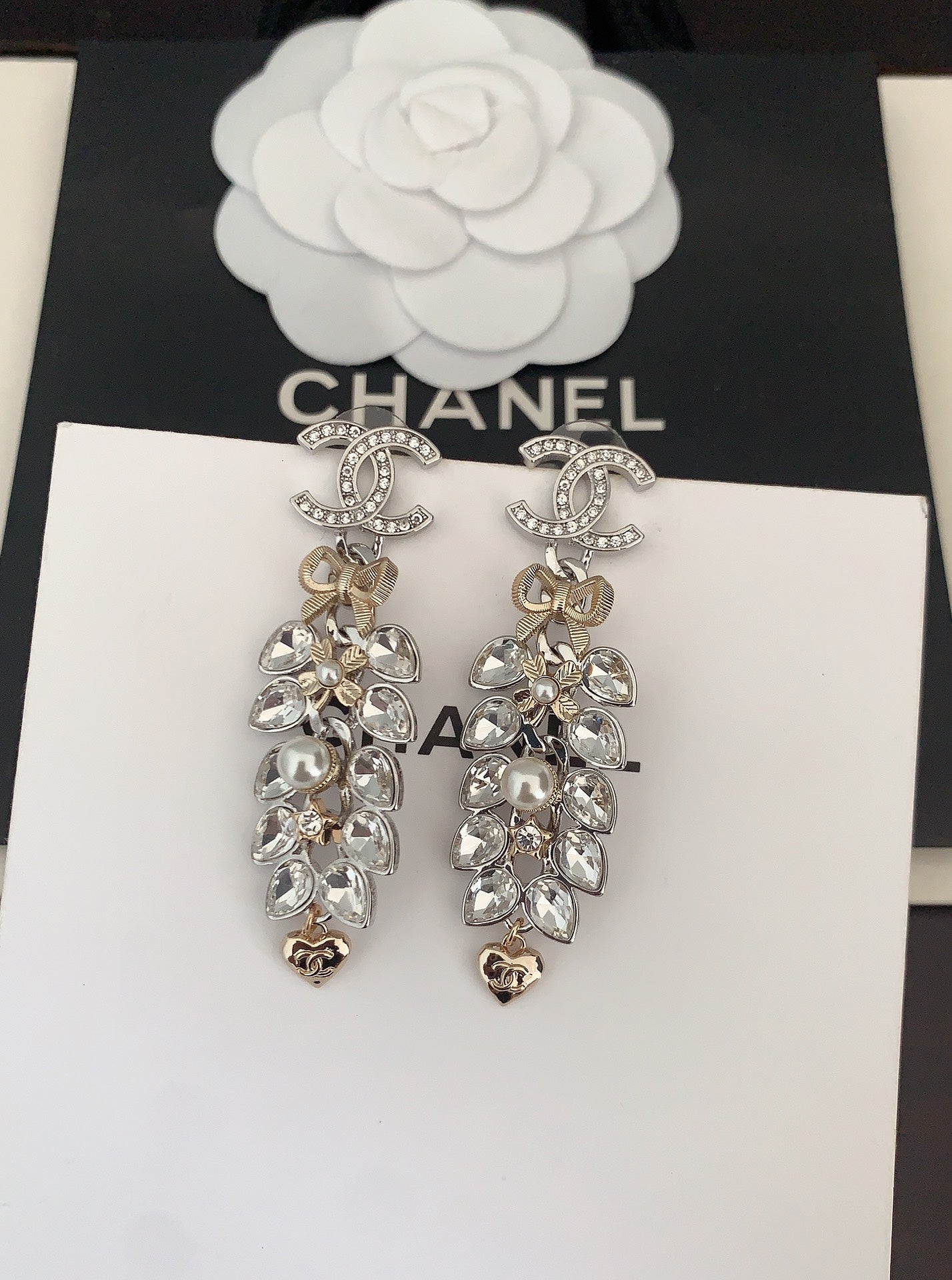 Bow Maple Leaf Earrings