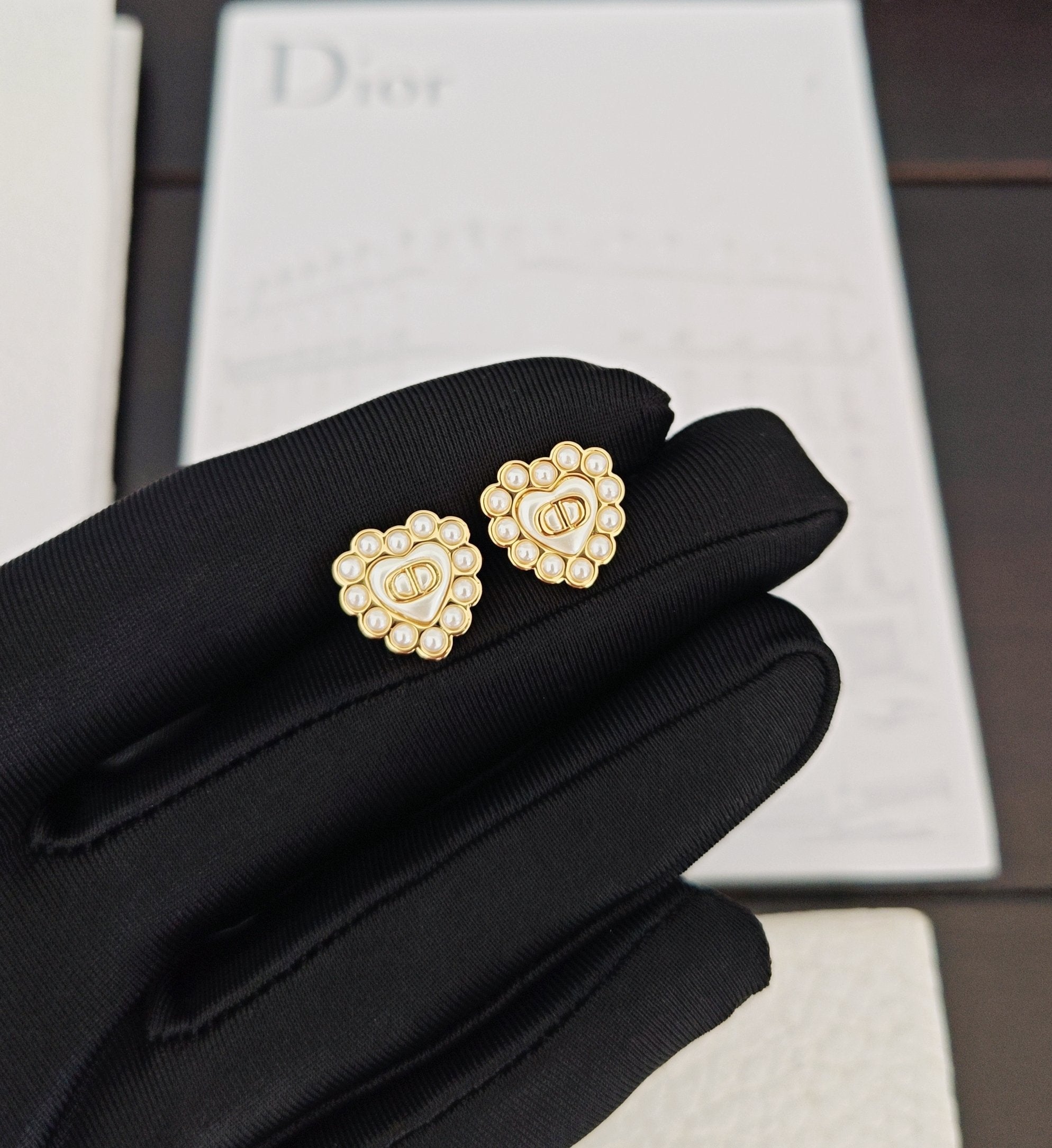 Simple Style Heart Pearl Earrings