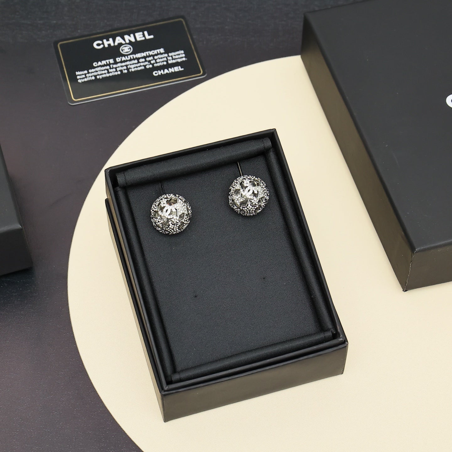 Hollow Star Hemisphere Earrings