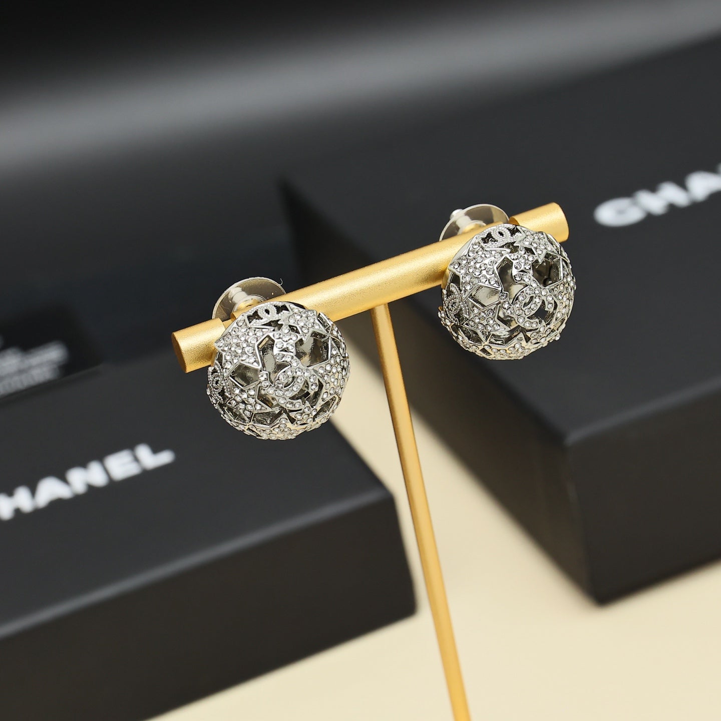 Hollow Star Hemisphere Earrings