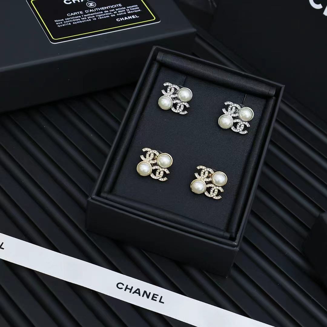 Square Letter Pearl Earrings