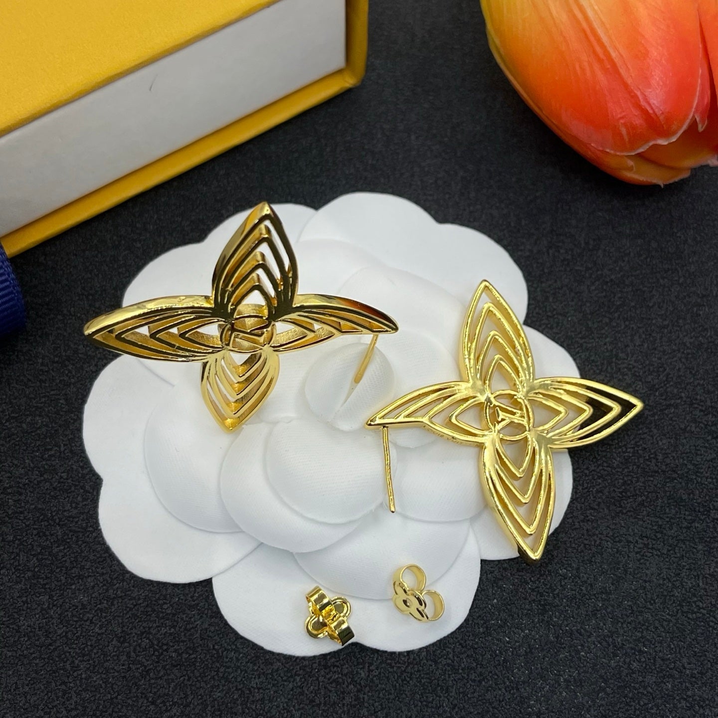 Hollow Flower Earrings