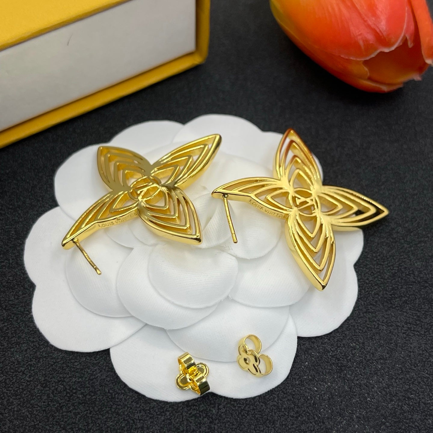 Hollow Flower Earrings