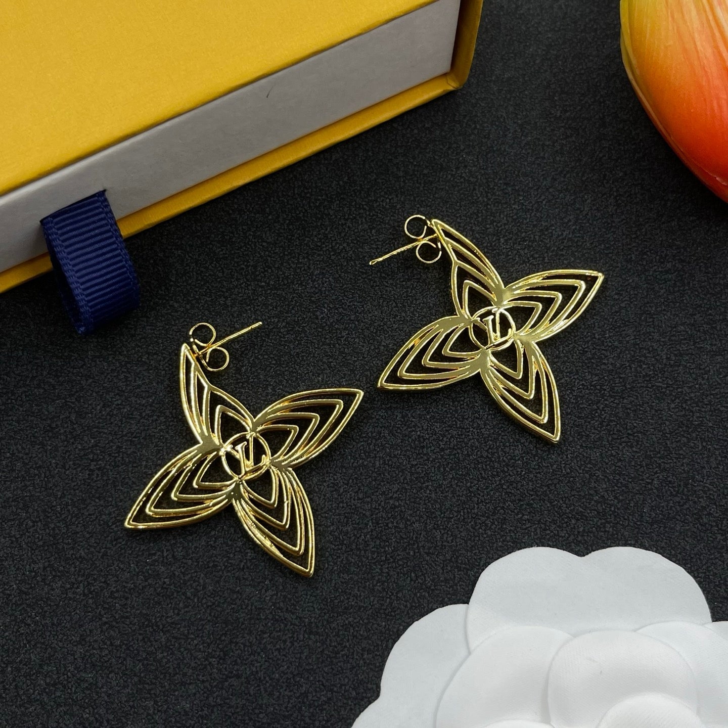 Hollow Flower Earrings