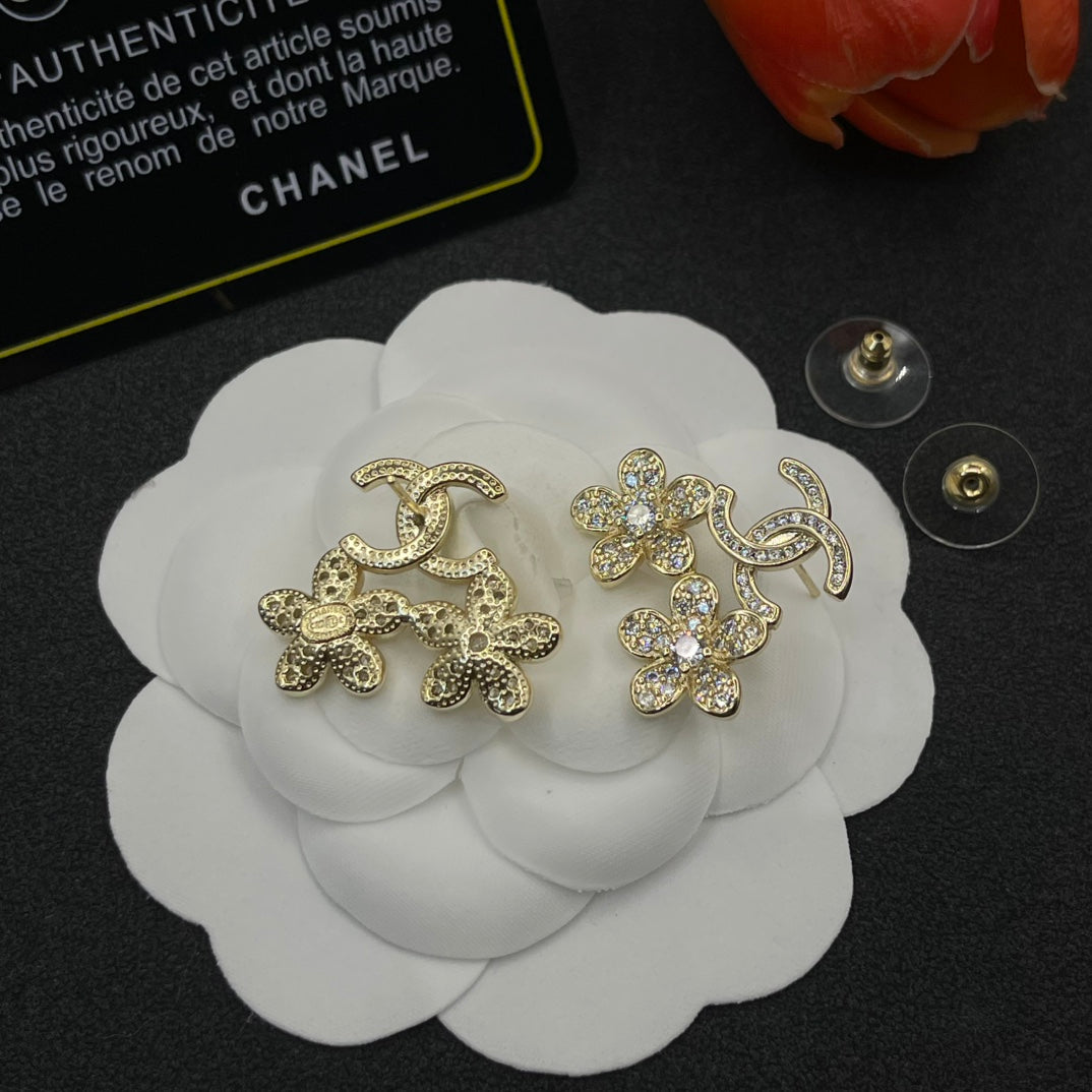 Sparkling Flower Diamond Earrings
