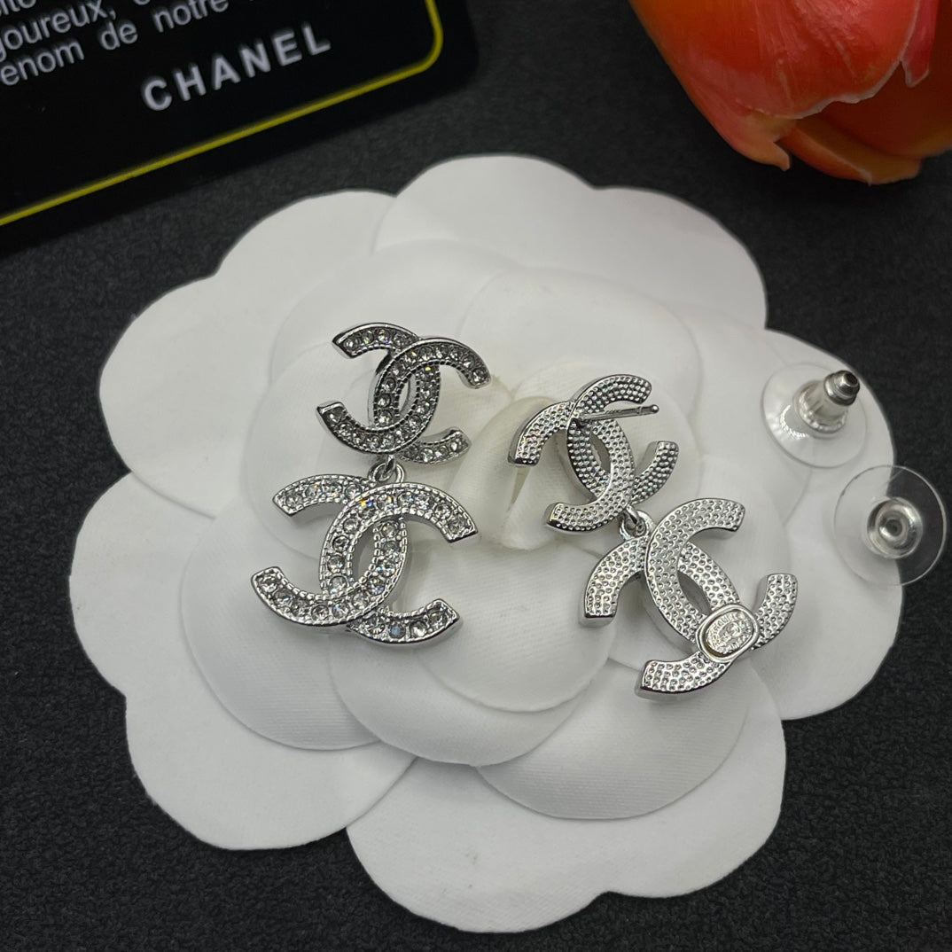 Diamond Letter Stitching Earrings