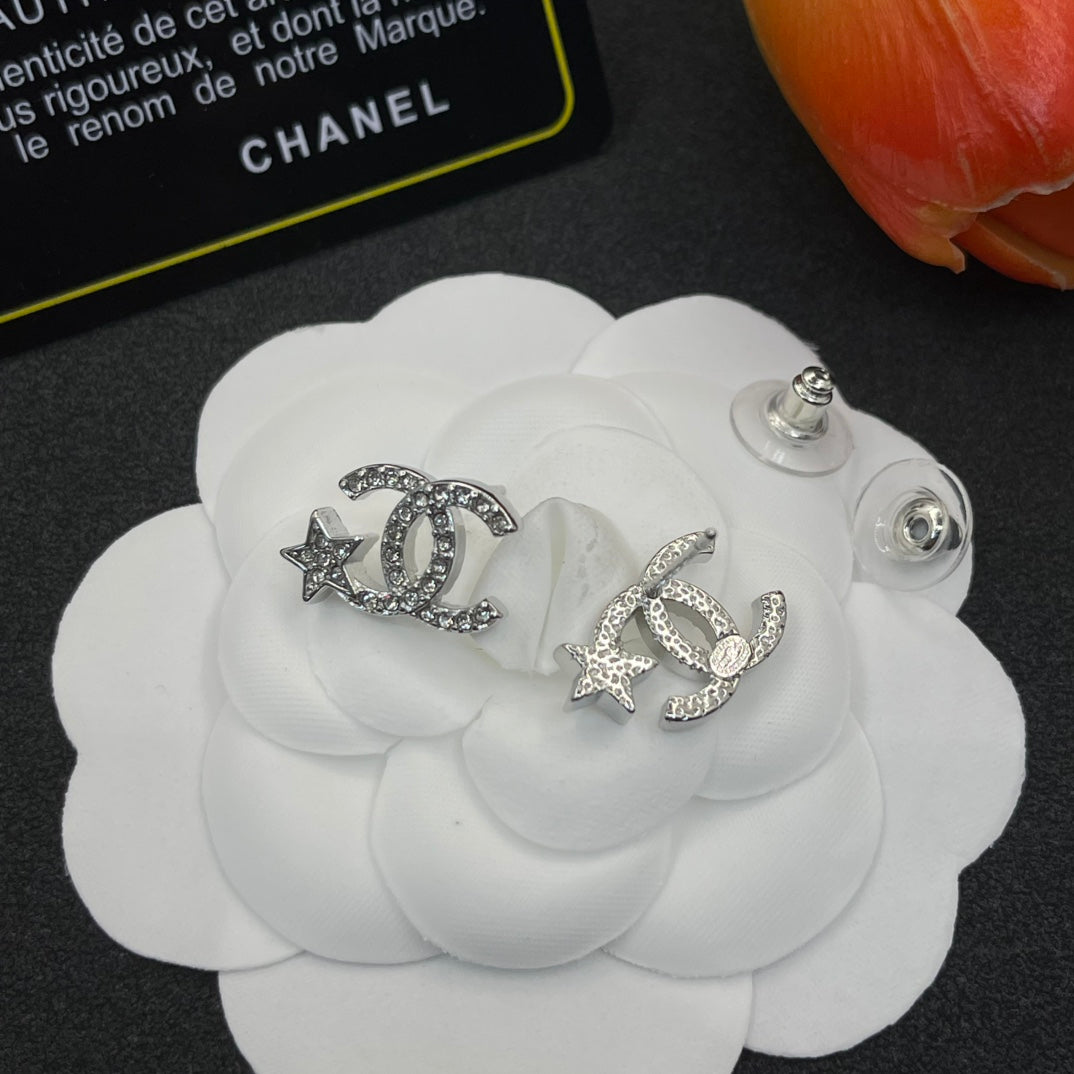 Versatile diamond star earrings