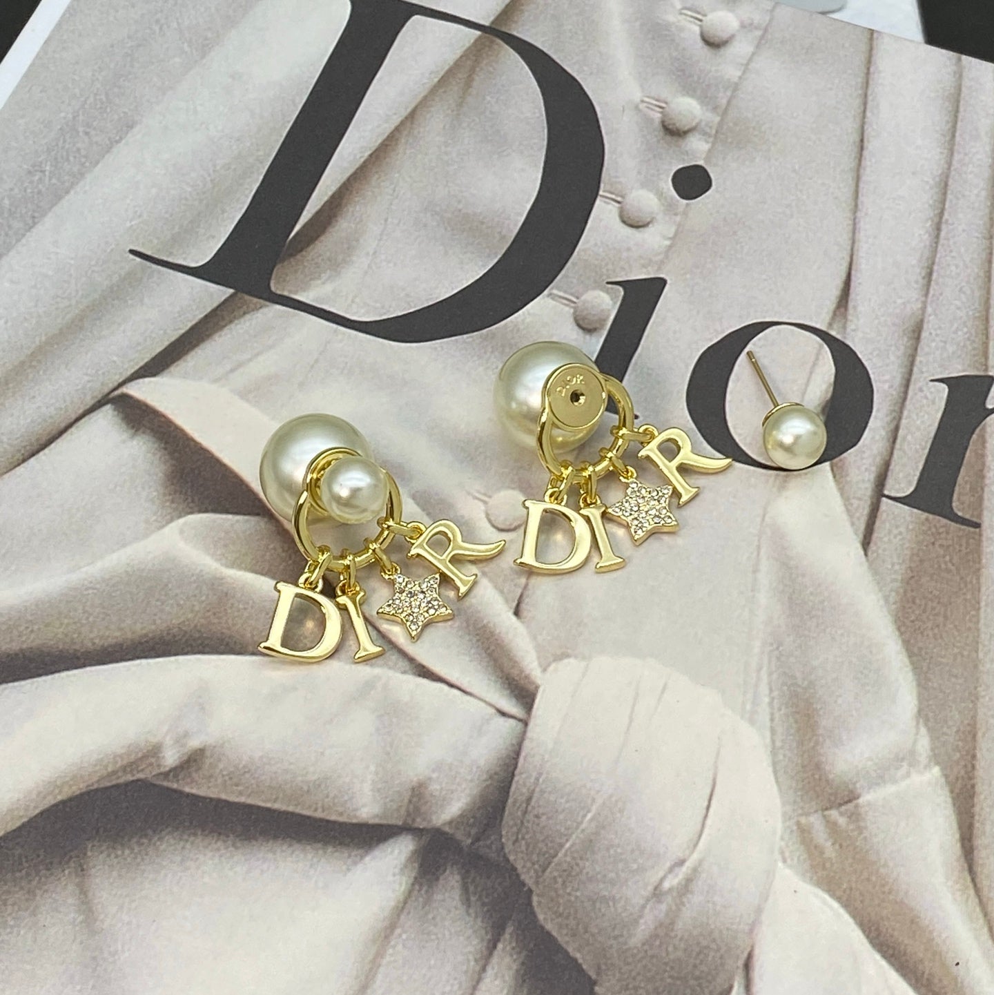 Fashionable star pearl earrings