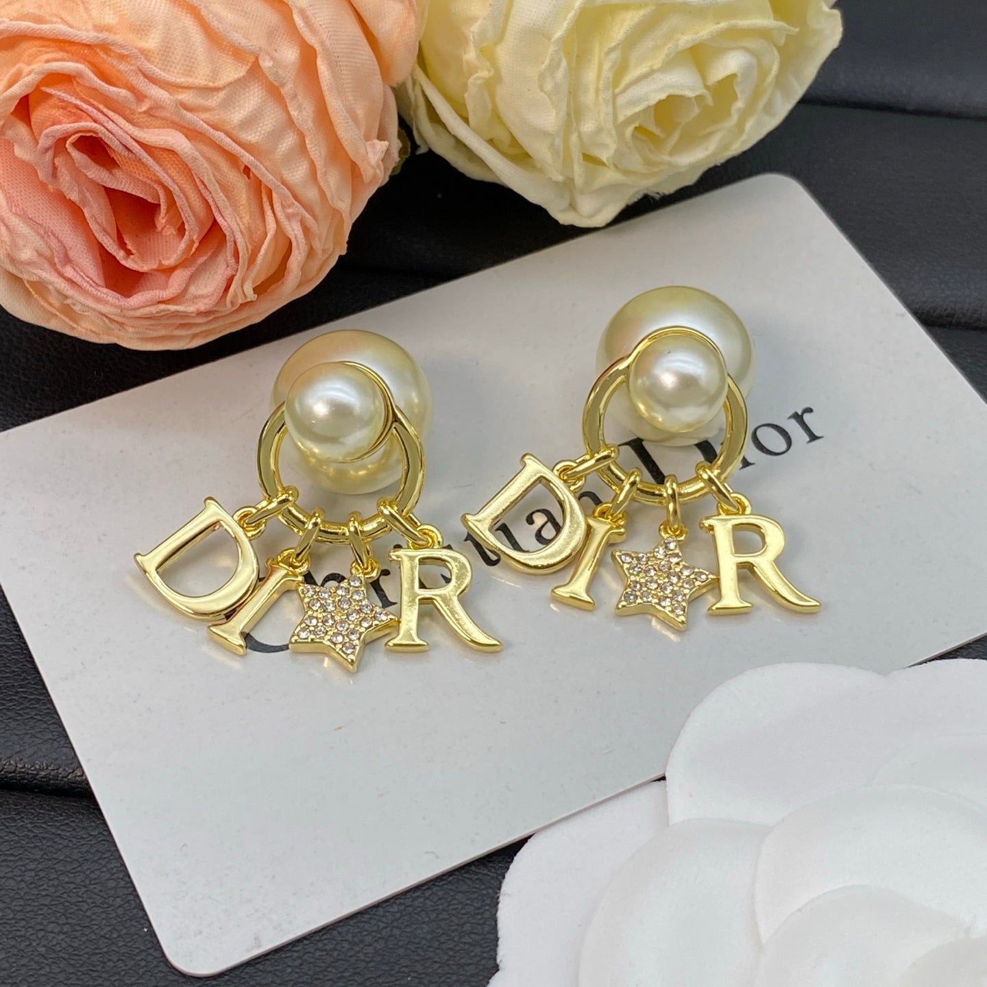 Fashionable star pearl earrings