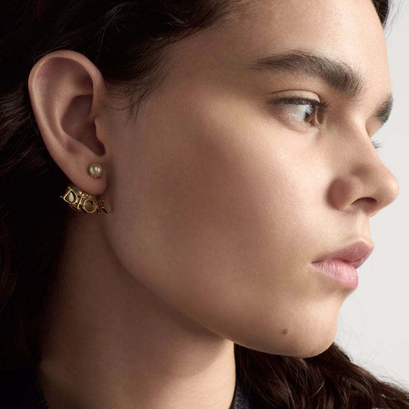 Versatile pearl letter earrings