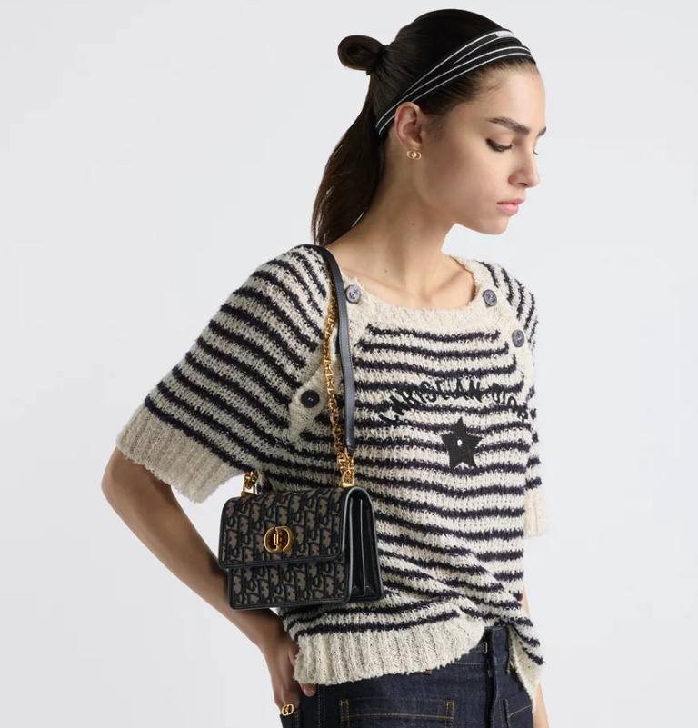 Elegant Square Embossed Chain Bag